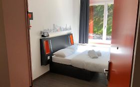 Easyhotel Zuerich West